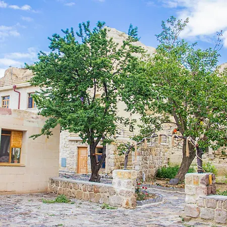 Bed & Breakfast Junior Ottoman Cave