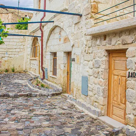 Junior Ottoman Cave Bed & Breakfast Urgup