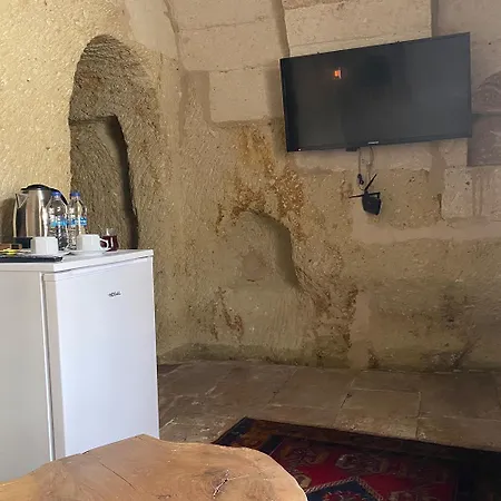 Junior Ottoman Cave *