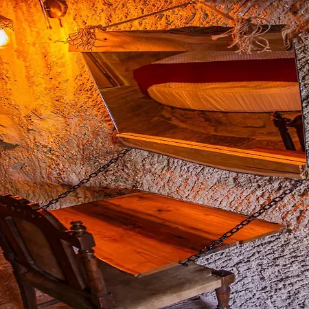 Bed & Breakfast Junior Ottoman Cave *