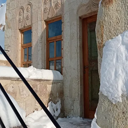 Junior Ottoman Cave Ürgüp