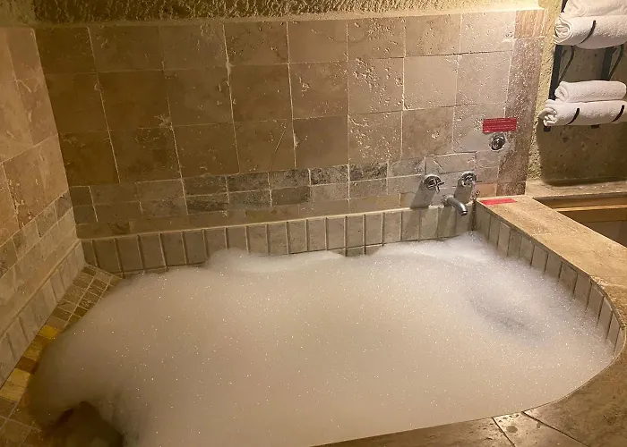 Bed and breakfast Junior Ottoman Cave