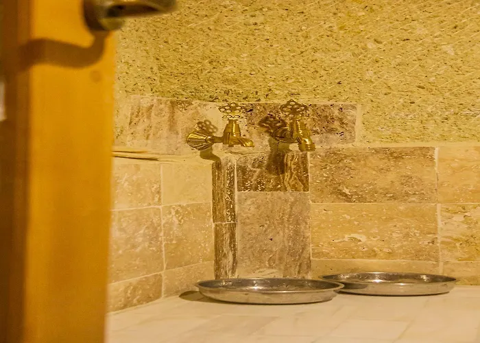 Junior Ottoman Cave Ürgüp