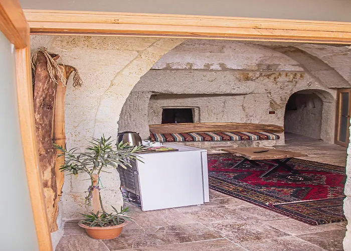 Junior Ottoman Cave Ürgüp