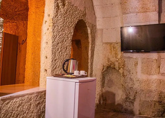 Junior Ottoman Cave Ürgüp