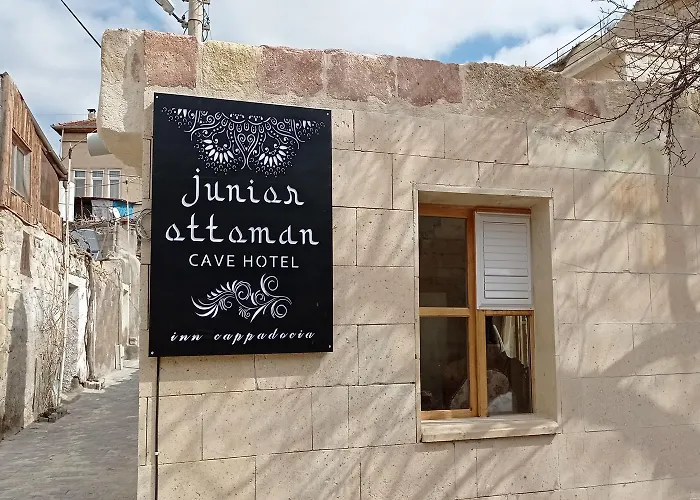 Junior Ottoman Cave 3*