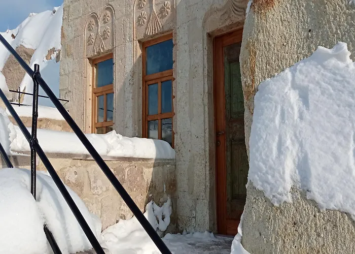 Junior Ottoman Cave Ürgüp